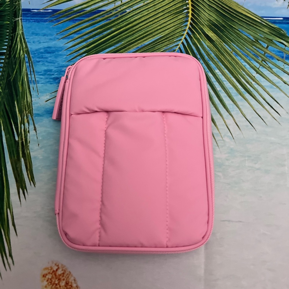 NWT Calpak Luka Zipped Passport Wallet - Picture 8 of 15